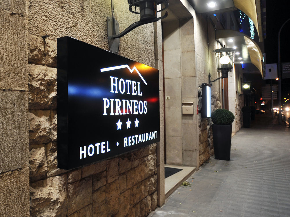 פיגוארז Hotel Pirineos מראה חיצוני תמונה